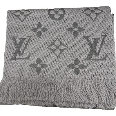 Louis Vuitton Logomania in Grey